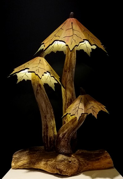 Champignon lighted sculpture by Art Of Lamp